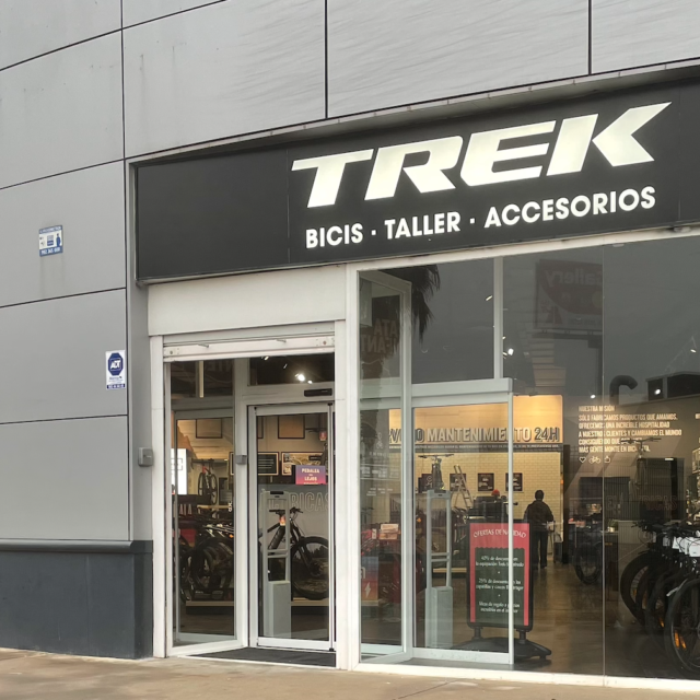 La marca de bicicletas Trek ha inaugurado su tienda en el Parque Comercial Vega del Rey.